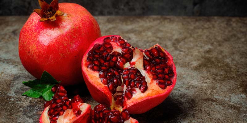تصویر جذاب انار قرمز رنگ