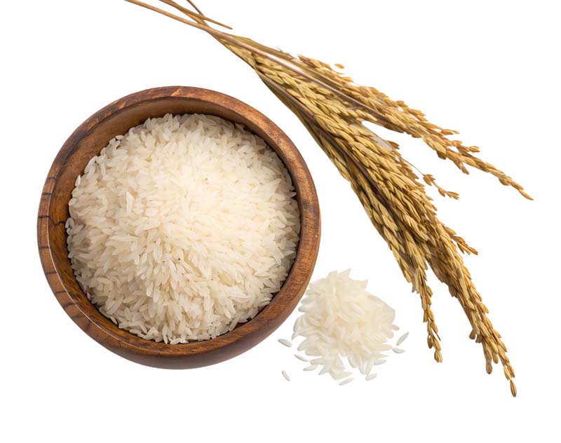 طرح دوربری شده برنج در کاسه چوبی