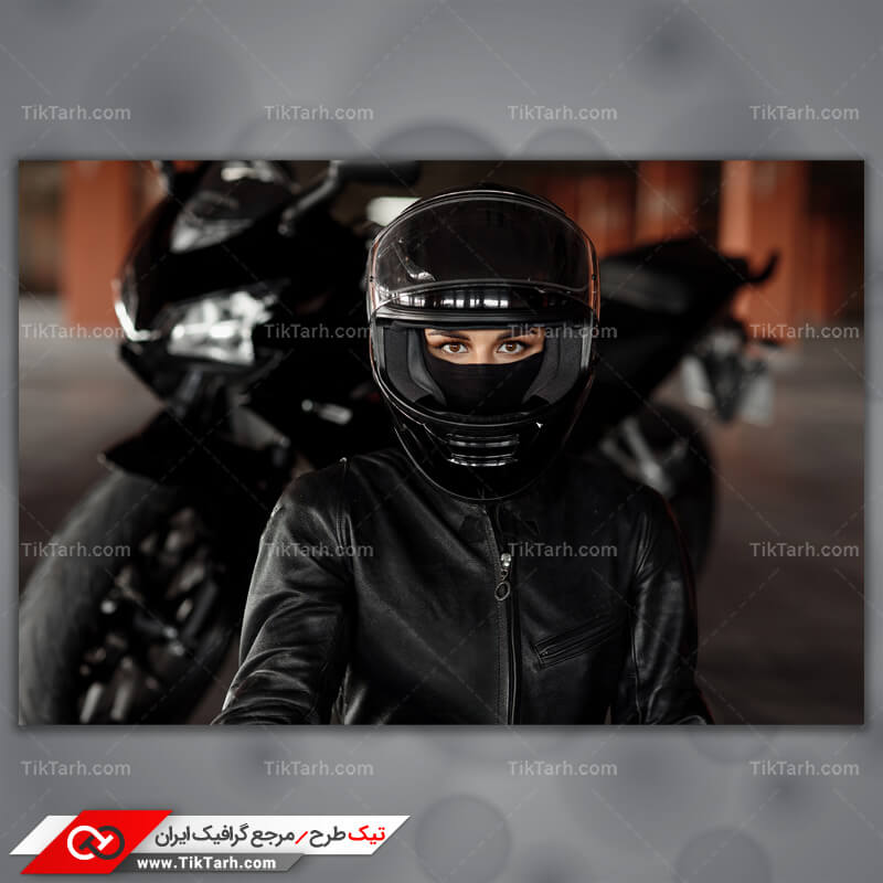 دانلود تصویر با کیفیت موتور سوار با کلاه ایمنی مشکی