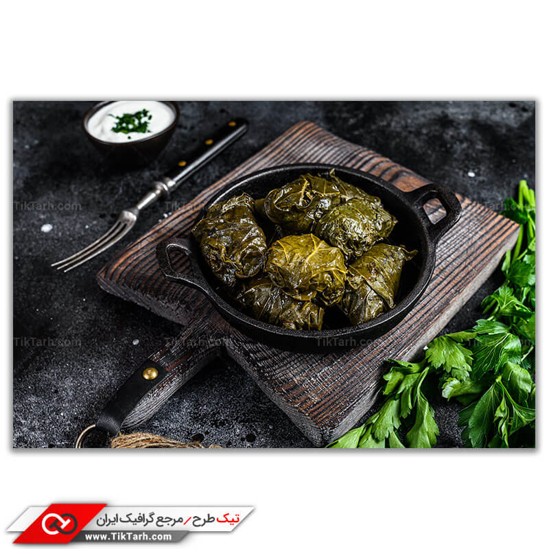 تصویر با کیفیت غذای محبوب دلمه با آرایش زیبا