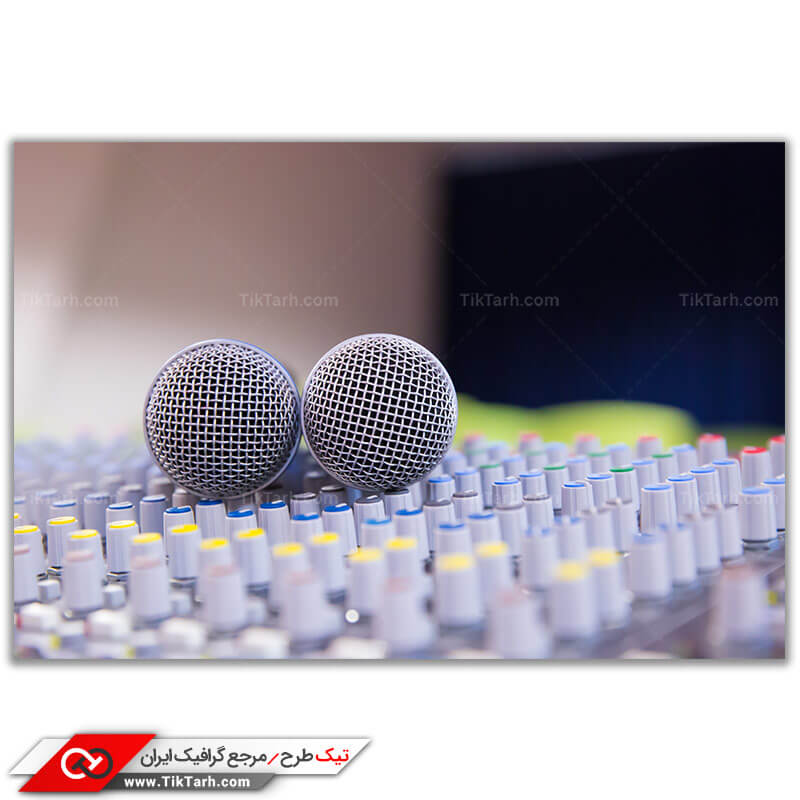 عکس باکیفیت میکروفون ها در روی رکوردر