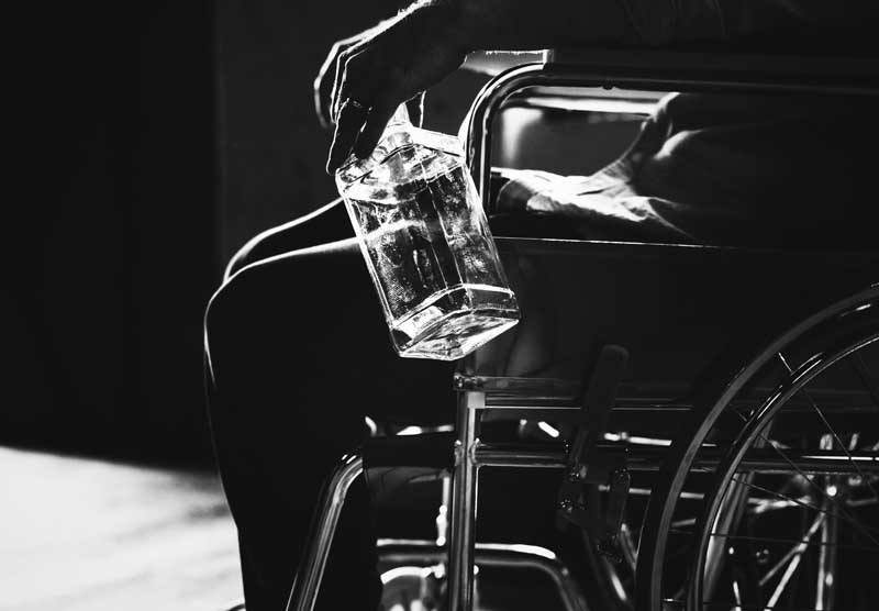 تصویر باکیفیت ویلچر