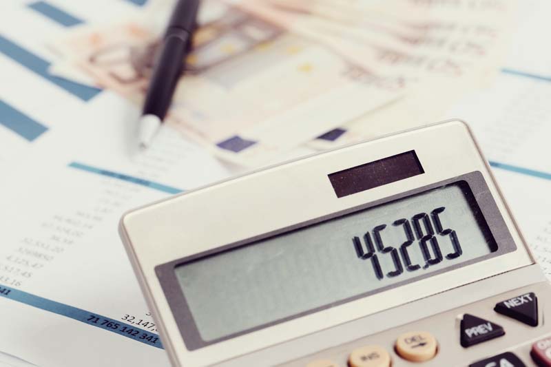 عکس با کیفیت محاسبه با ماشین حساب