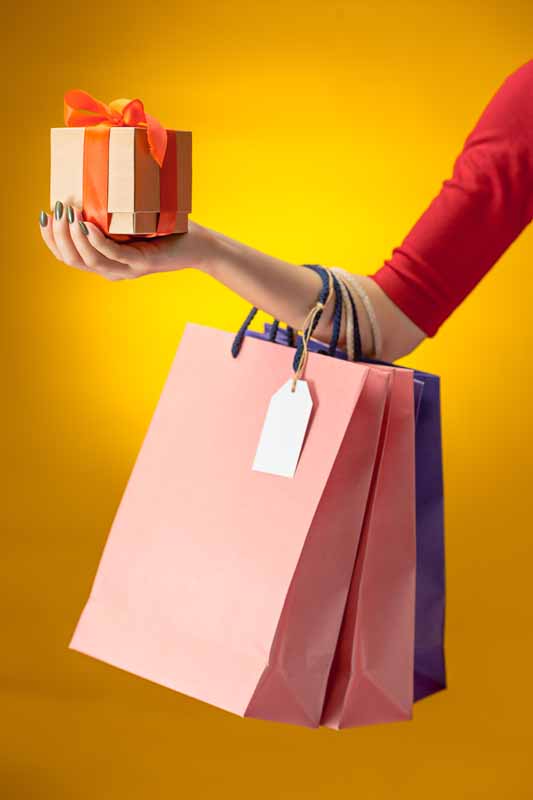 عکس گرافیکی با کیفیت عرضه کادو و ساک دستی