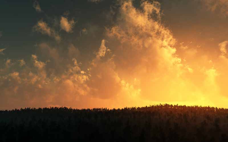 عکس لارج فرمت ابرهای زیبا در آسمان سرخ