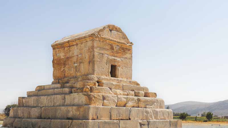 تصویر باکیفیت آرامگاه کوروش