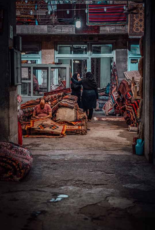تصویر باکیفیت بازار فرش فروشی