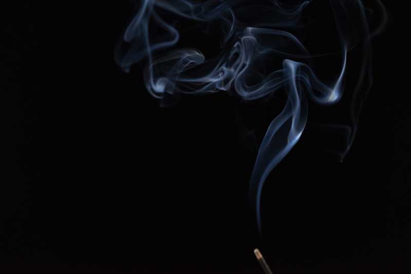 تصویر گرافیکی دود عود
