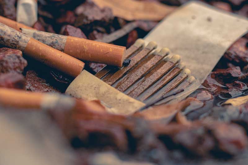 تصویر گرافیکی کبریت و سیگار خیس