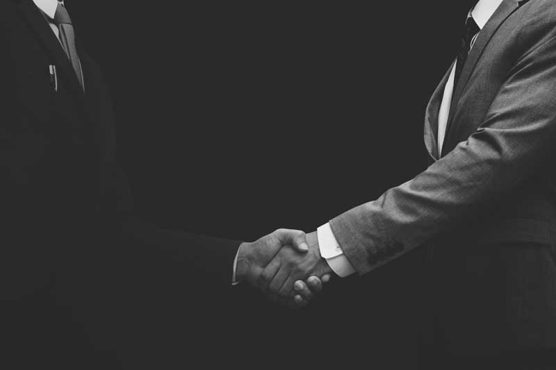 دانلود تصویر سیاه و سفید دست دادن