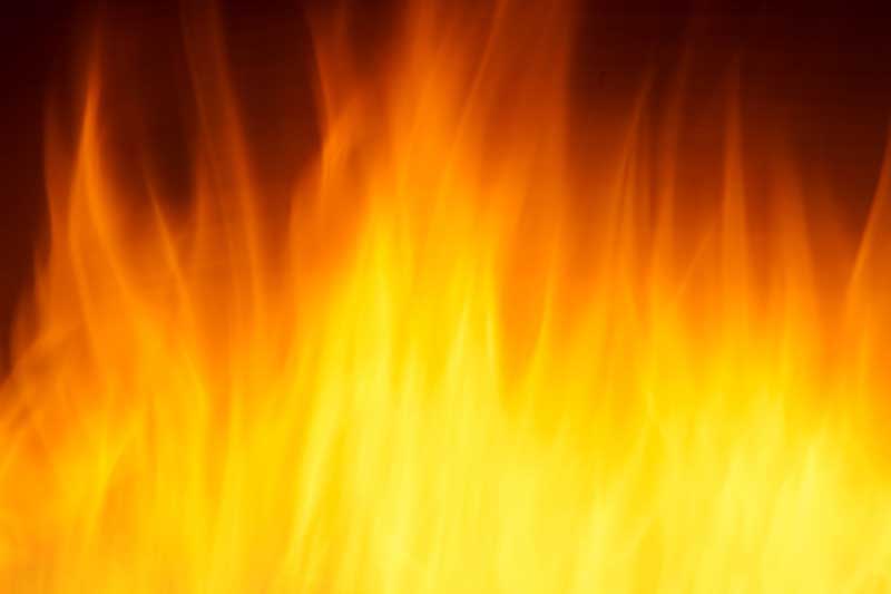تصویر زبانه آتش