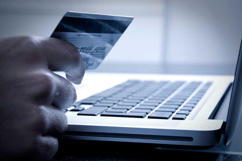 عکس خرید از اینترنت با کارت خرید