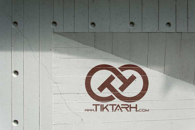 طرح موکاپ لوگوی قهوه ای بر سطح توسی