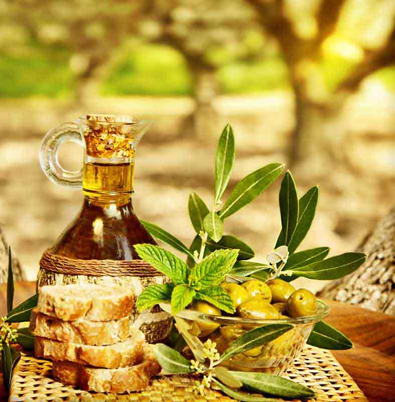 عکس با کیفیت از روغن زیتون