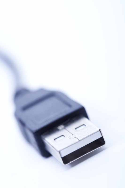 تصویر با کیفیت از کابل یو اس بی