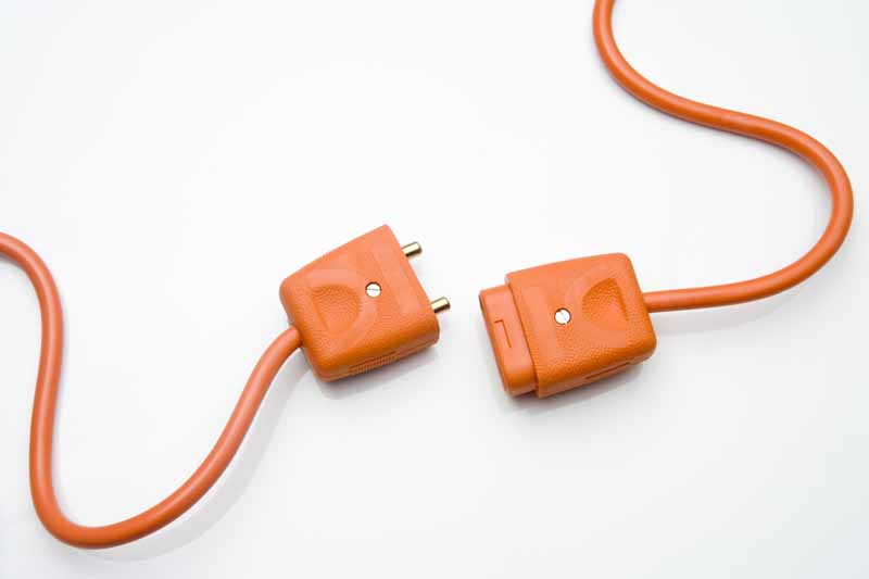 عکس با کیفیت از دوشاخه برق با مادگی
