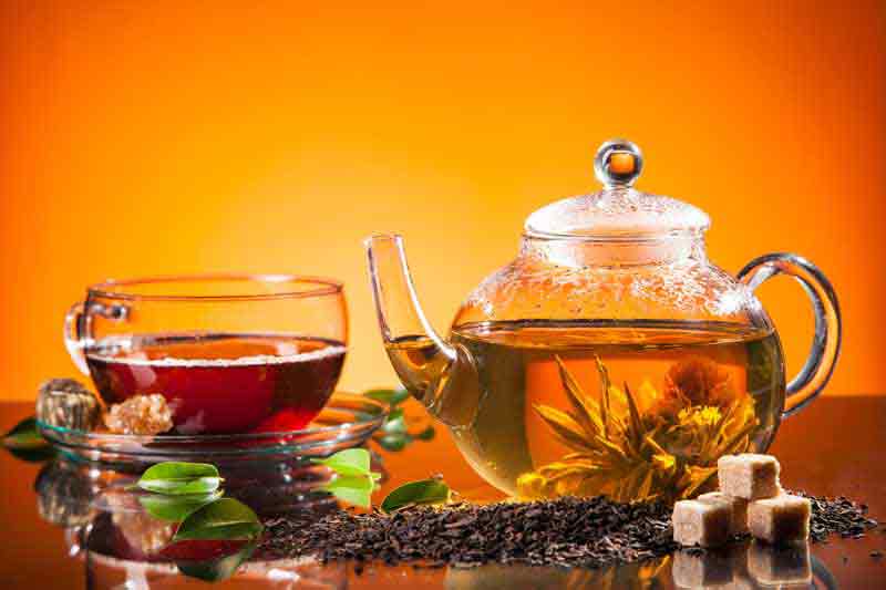 عکس با کیفیت از دمنوش در قوری