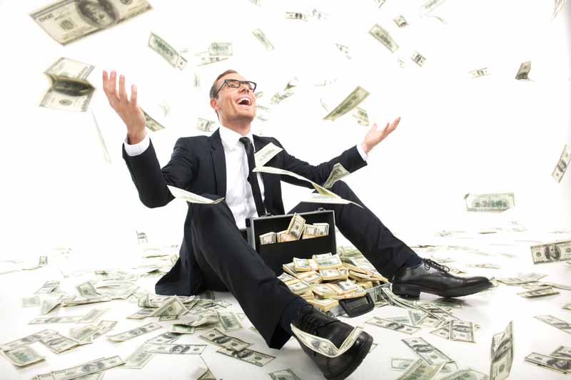 عکس با کیفیت از کیف پر از پول