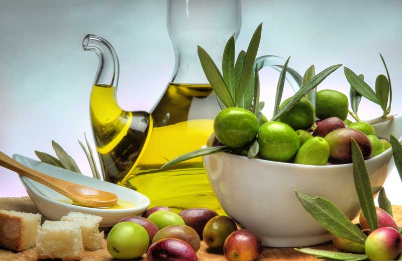 عکس با کیفیت روغن زیتون و زیتون