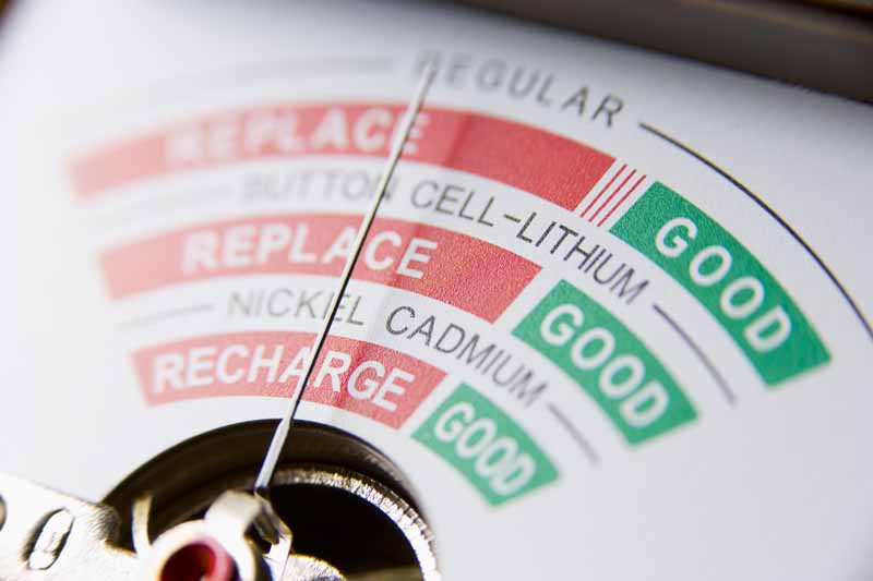 عکس با کیفیت از دستگاه تست باطری