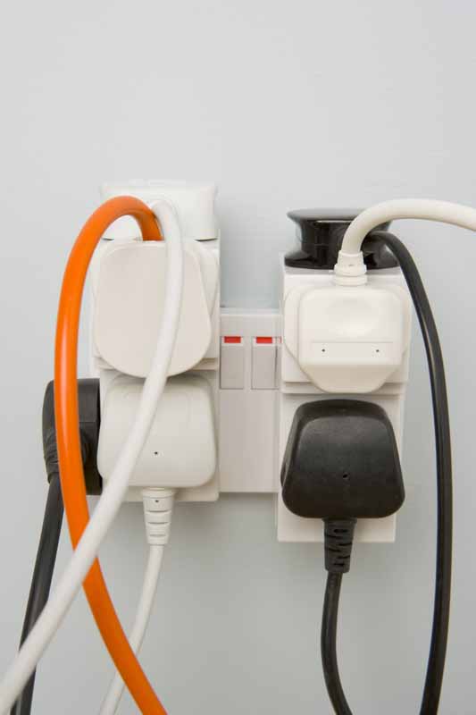 عکس با کیفیت از دوشاخه های برق