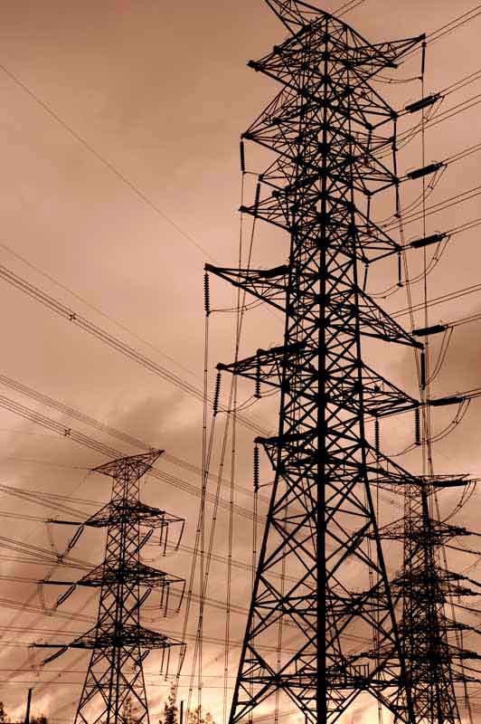 عکس با کیفیت از دکل های انتقال برق