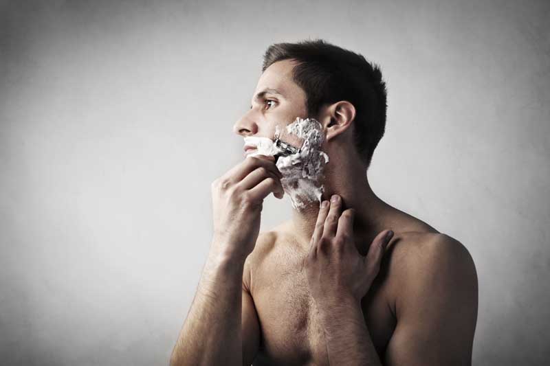 عکس لارج فرمت اصلاح صورت با ژیلت
