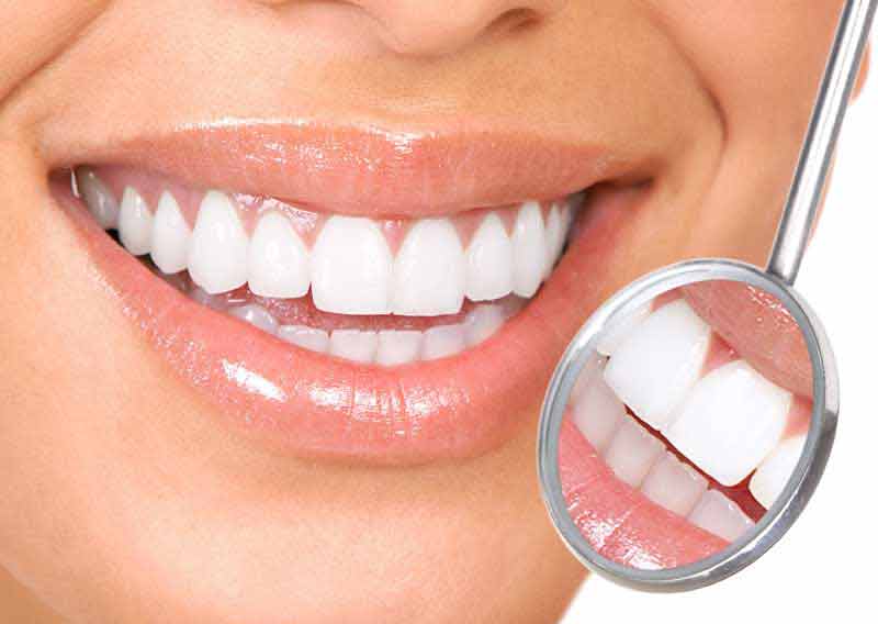 عکس لارج فرمت از دندان های سالم و لبخند