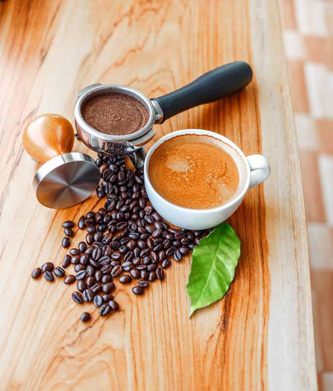 عکس زیبا از قهوه ساز دستی کوچک