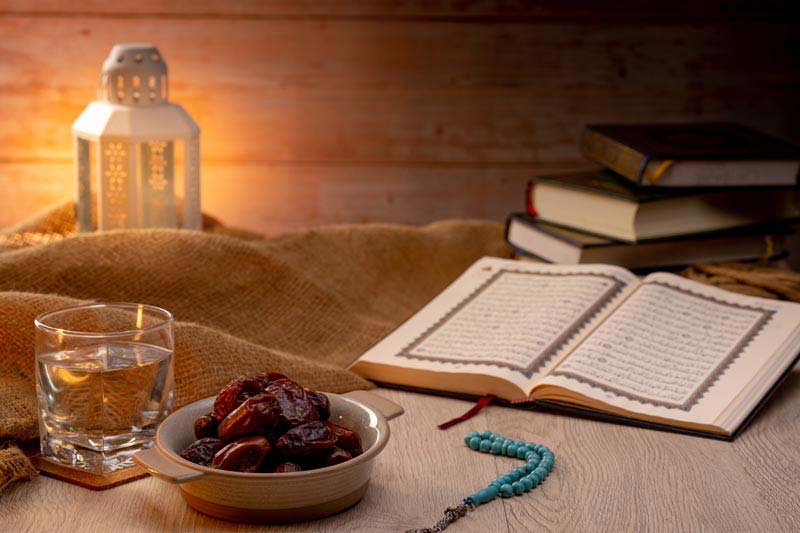 دانلود تصویر رحل قران و افطار
